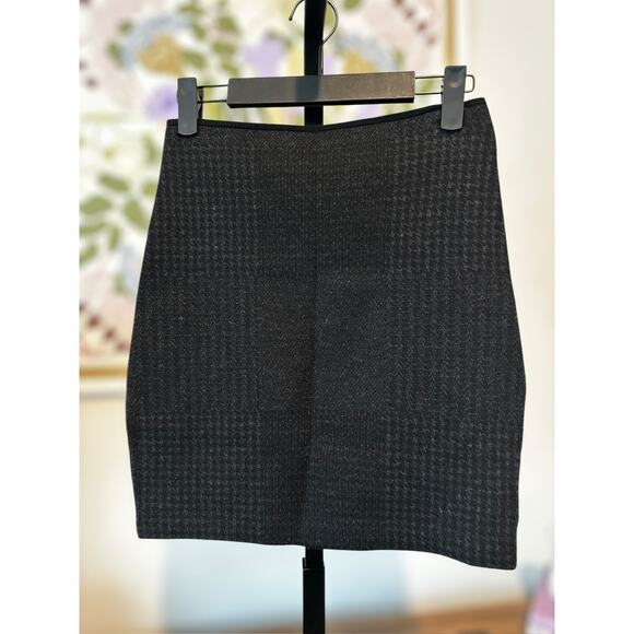 Theory Mini Pencil Knit Wool Skirt in Black Houndstooth Print Size Small - Picture 1 of 8